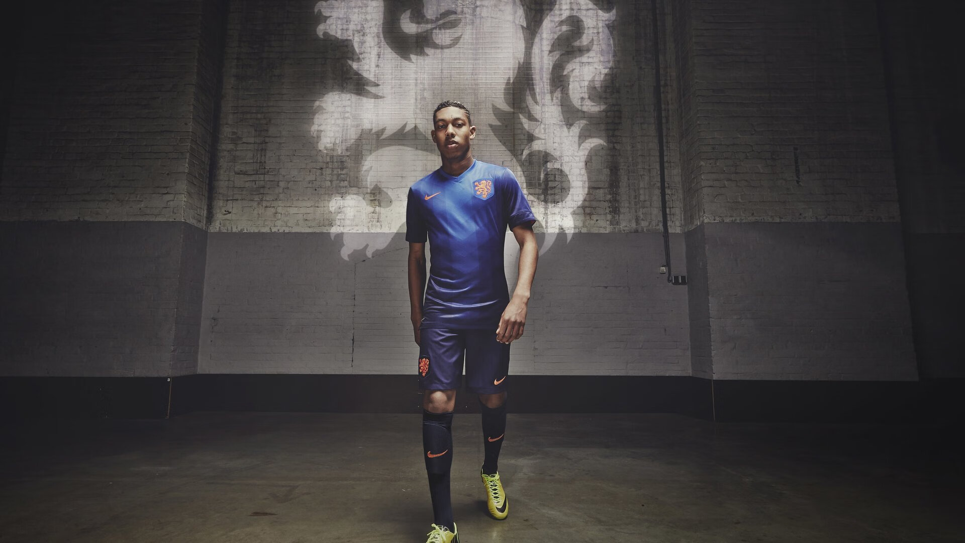 国内外专家评出年度最佳足球新人,足坛最佳新人